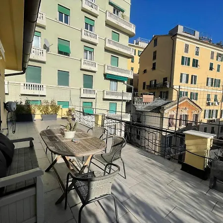 Attico Con Terrazza E Depandance Апартаменты Генуя